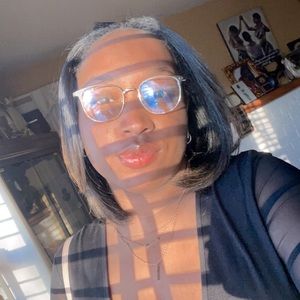 Meet your Posher, Nika